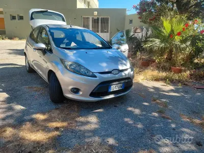 Usata Ford Fiesta 68 CV (50 kW) 2010 Berlina