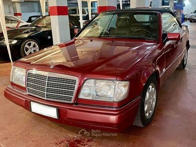 Usata Mercedes E200 136 CV (100 kW) 1995 Rosso Berlina