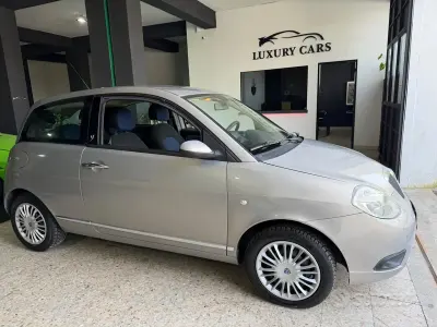 Usata Lancia Ypsilon 75 CV (55 kW) 2008 Marrone Utilitaria