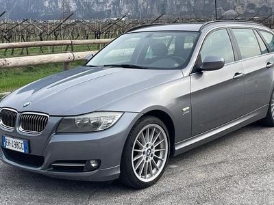 Usata BMW 320 184 CV (135 kW) 2011 Grigio Station wagon