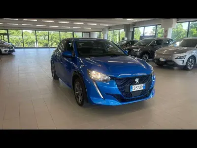 Käytetty Peugeot e-208