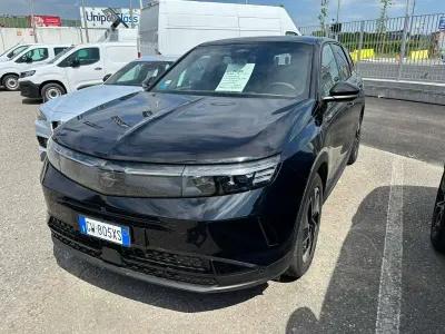 Usata Opel Grandland X 136 CV (100 kW) 2025 Nero SUV
