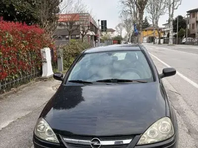 Usata Opel Corsa 69 CV (50 kW) 2005 Utilitaria