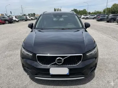 Usata Volvo XC40 Business Edition 150 CV (110 kW) 2019 Nero SUV