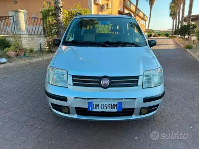 Usata Fiat Panda Emotion 69 CV (50 kW) 2007 Grigio Utilitaria