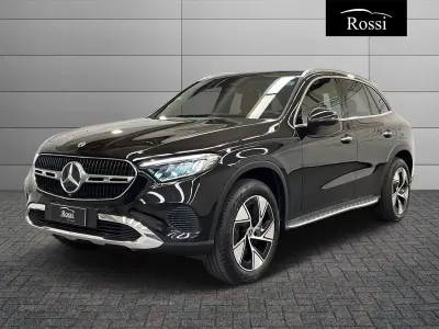 Nuova Mercedes GLC300e 197 CV (144 kW) 2026 Nero ossidiana SUV