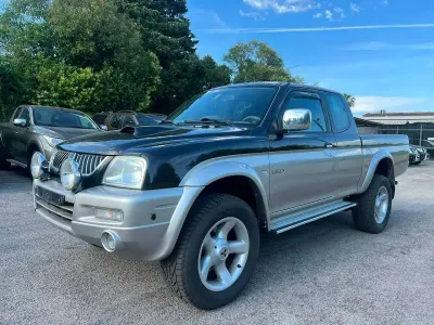 Usata Mitsubishi L200 116 CV (85 kW) 2005 Nero Pick-up