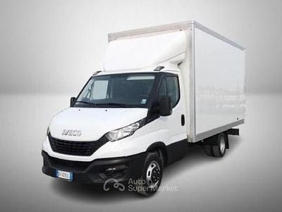 Usata Iveco Daily 136 CV (100 kW) 2021 Bianco Berlina