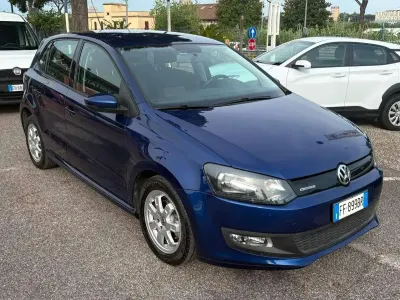 Usata VW Polo Comfortline 75 CV (55 kW) 2014 Blu/azzurro Berlina
