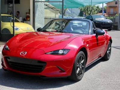 Usata Mazda MX5 Evolve 131 CV (96 kW) 2016 Rosso Cabrio