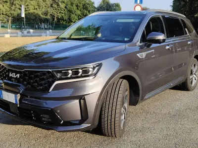 Usata Kia Sorento 230 CV (169 kW) 2022 Grigio SUV