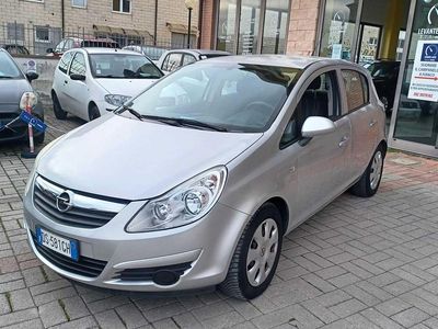 Usata Opel Corsa 75 CV (55 kW) 2008 Argento Utilitaria