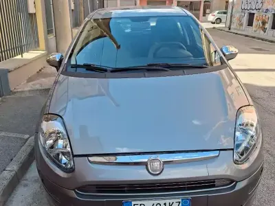 Usata Fiat Punto Evo Dynamic 90 CV (66 kW) 2010 Grigio Utilitaria
