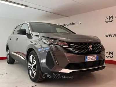 Gebraucht Peugeot 5008 Allure 131 PS (96 kW) 2024 Grau SUV
