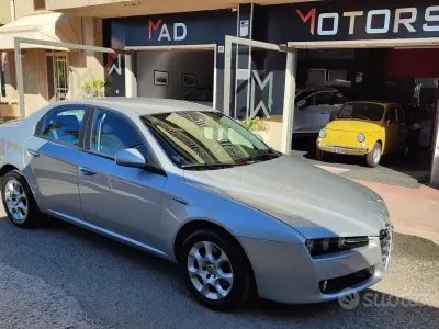 Käytetty Alfa Romeo 159 Progression 150 HP (110 kW) 2006 Harmaa Sedan