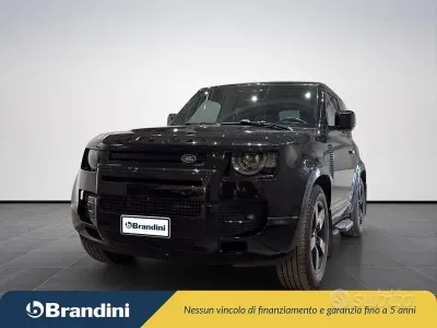 Usata Land Rover Defender HSE Dynamic 249 CV (183 kW) 2023 Nero SUV