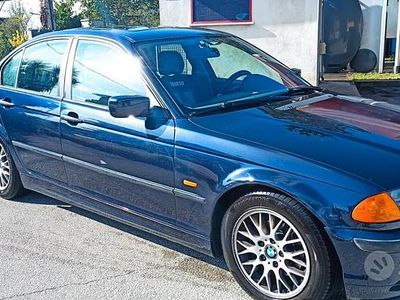 Usata BMW 320 136 CV (100 kW) 2001 Blu Berlina
