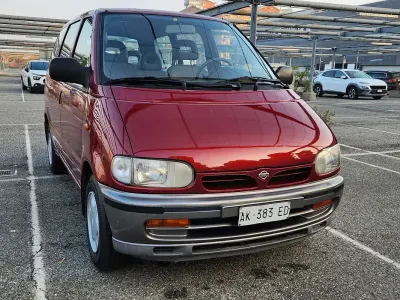 Usata Nissan Serena 97 CV (71 kW) 1996 Rosso Monovolume
