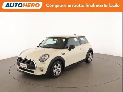 Usata Mini ONE 75 CV (55 kW) 2016 Bianco Utilitaria