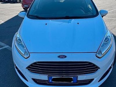 Usata Ford Fiesta Titanium 75 CV (55 kW) 2016 Bianco Berlina