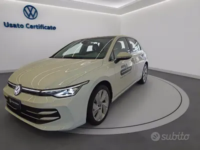 Nuova VW Golf VIII Style 150 CV (110 kW) 2025 Bianco puro Berlina