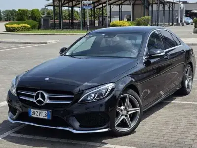 Usata Mercedes C220 AMG line 170 CV (125 kW) 2014 Berlina