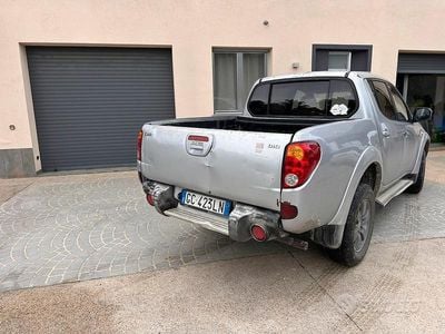 Usata Mitsubishi L200 136 CV (100 kW) 2009 Grigio Pick-up