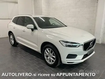 Usata Volvo XC60 Momentum 235 CV (172 kW) 2019 Bianco SUV