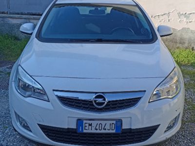 usata Opel Astra serie 1.4 benzina