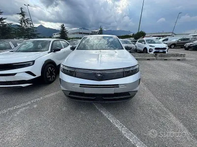 Nuova Opel Grandland Electric 136 CV (100 kW) 2026 Verde SUV