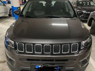 Usata Jeep Compass Longitude 140 CV (102 kW) 2018 Grigio SUV