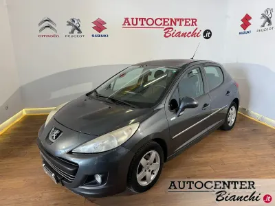 Usata Peugeot 207 92 CV (67 kW) 2010 Gray Berlina