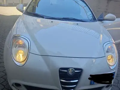Usata Alfa Romeo GT Junior Distinctive 79 CV (58 kW) 2009 Bianco Berlina