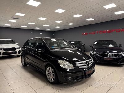 Usata Mercedes B200 Chrome 140 CV (102 kW) 2007 Nero Monovolume