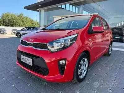 Usata Kia Picanto Style 65 CV (47 kW) 2022 Rosso Utilitaria