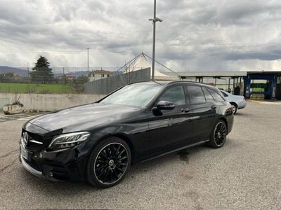 usata Mercedes 300 Classe C Station Wagonde Auto EQ-Power Night Edition del 2020 usata a Rende