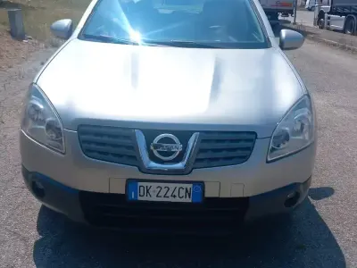Usata Nissan Qashqai 106 CV (77 kW) 2007 Grigio SUV