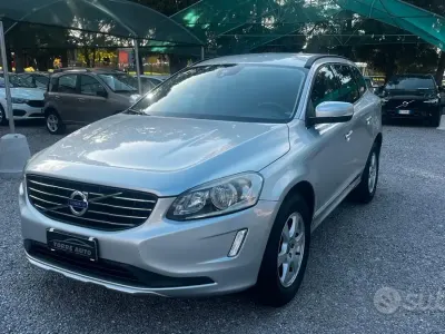 Usata Volvo XC60 Summum 163 CV (119 kW) 2014 Grigio SUV