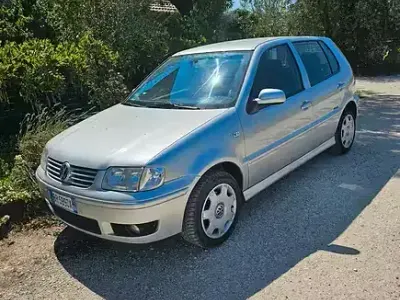 Usata VW Polo 75 CV (55 kW) 2001 Grigio Berlina
