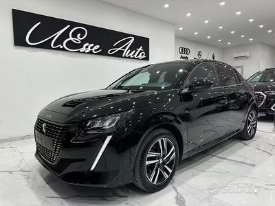 Usata Peugeot 208 Allure 101 CV (74 kW) 2021 Nero Utilitaria