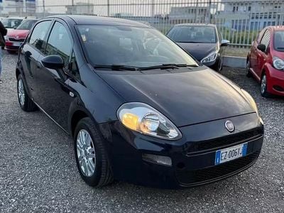 Usata Fiat Punto Lounge 77 CV (56 kW) 2015 Blu Utilitaria