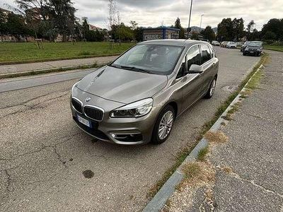 Usata 2015 BMW 220 Active Tourer Luxury Line Monovolume | 13.000 € (Molto cara)