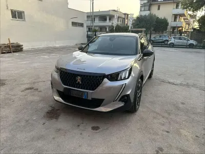Usata Peugeot 2008 GT 110 CV (80 kW) 2022 SUV