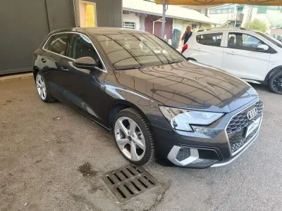 Usata Audi A3 Advanced 150 CV (110 kW) 2024 Grigio Berlina