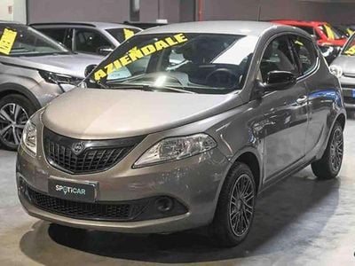 Usata Lancia Ypsilon S 69 CV (50 kW) 2024 Grigio Utilitaria