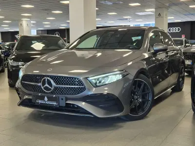 Usata Mercedes A180 AMG Line Premium 136 CV (100 kW) 2023 Grigio Berlina