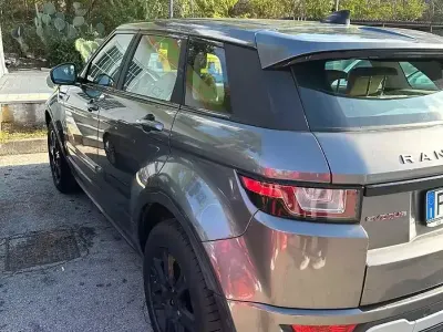 Usata Land Rover Range Rover evoque 249 CV (183 kW) 2018 Grigio SUV