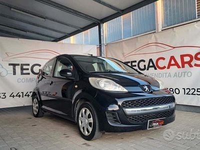 Usata Peugeot 107 68 CV (50 kW) 2009 Nero Utilitaria