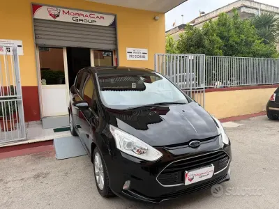 Usado Ford B-MAX Business Edition 75 CV (55 kW) 2017 Negro Monovolumen