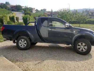 Usata Mitsubishi L200